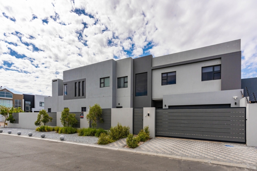 3 Bedroom Property for Sale in Sandown Western Cape